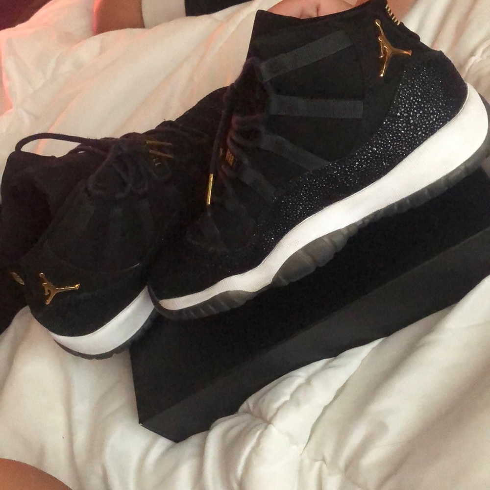 Jordan 11 heiress black stingray